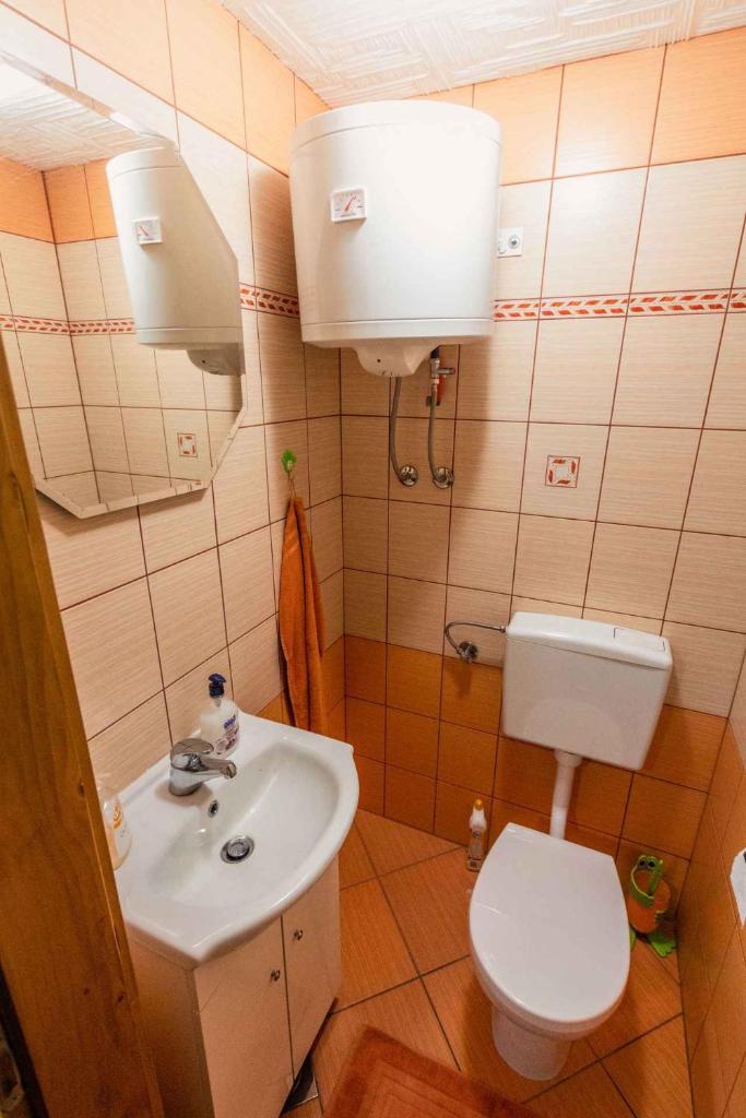Holiday home in Dvor Kranjska Krain 42901 photo 3