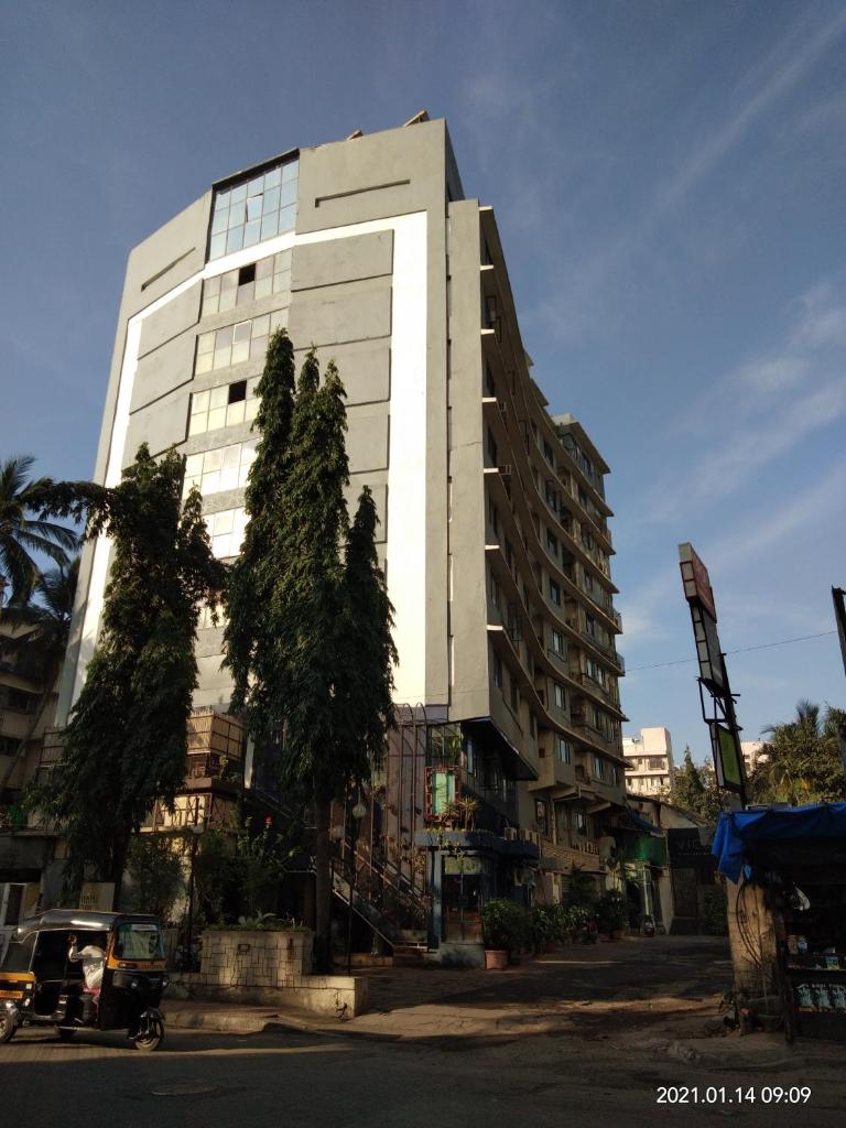 Kings International Juhu photo 2