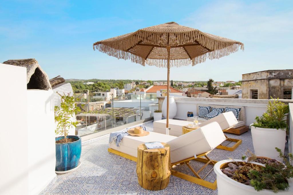 SteMa Residence, with panoramic view, roof garden & jacuzzi! photo 1