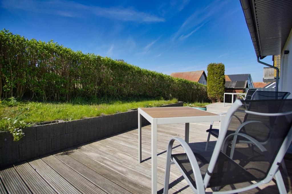 Ferienwohnung mit Terrasse in ruhiger Lage - Haus Südperd FeWo Strandwinde photo 4