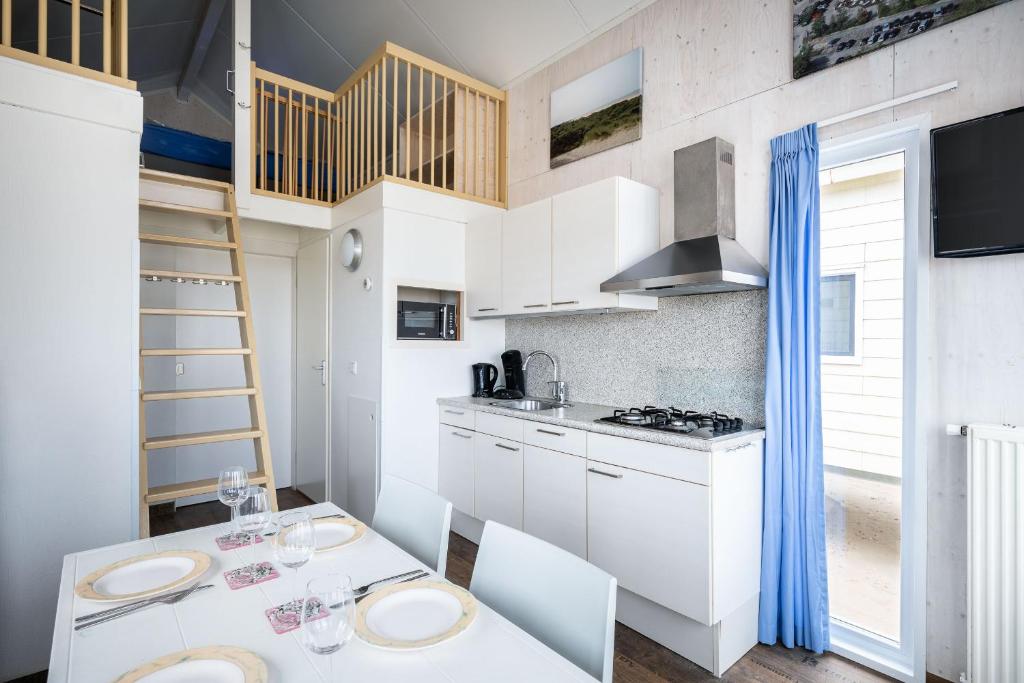 Strandbungalows Vrouwenpolder photo 4