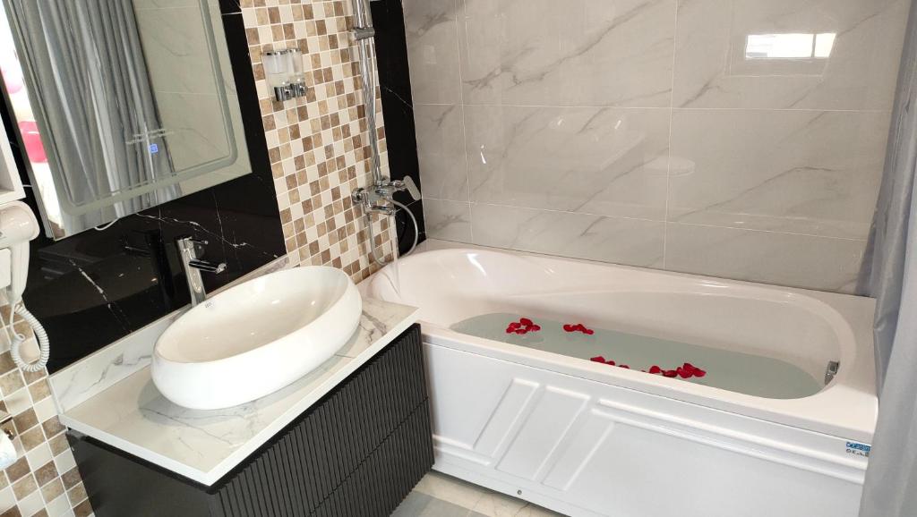 Lavender Halong Hotel