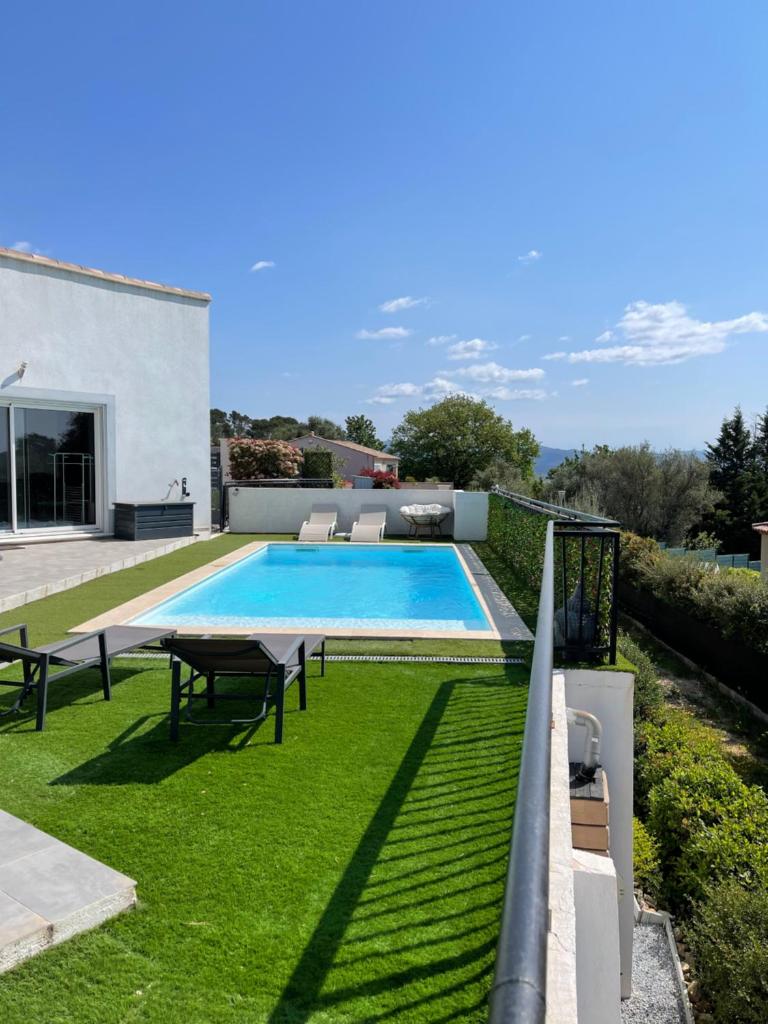 Villa avec piscine photo 4