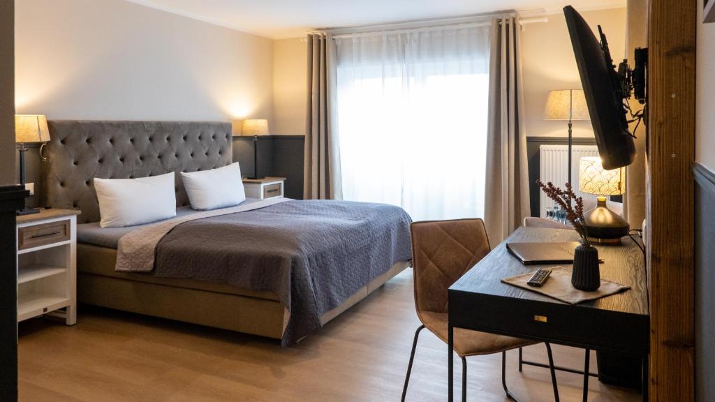 Altstadt-Hotel photo 2