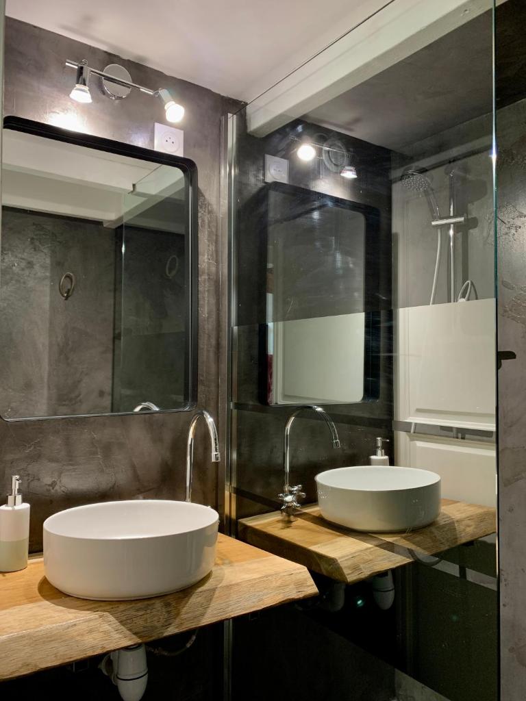 디럭스룸(성인 2명 + 어린이 1명)