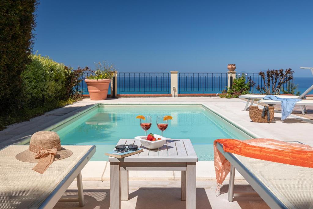 Villa d'Orlando Charme - with private pool and sea view