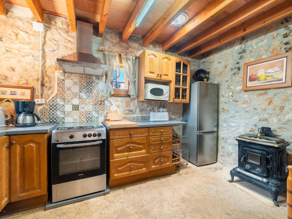 Holiday Home Maria - LOM120 by Interhome photo 3