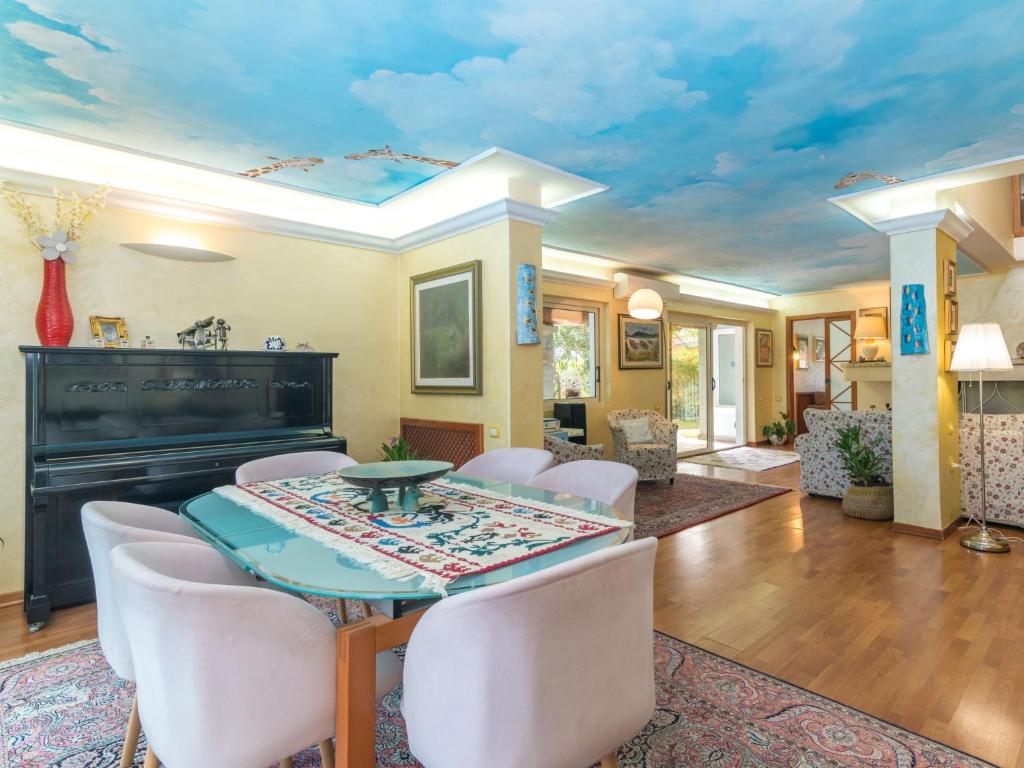 Villa Surphinia by Interhome photo 4