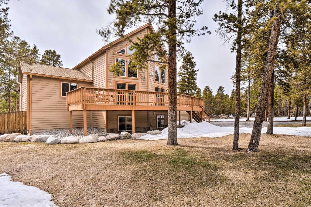 Luxury Leadville Getaway with Hot Tub! photo 1