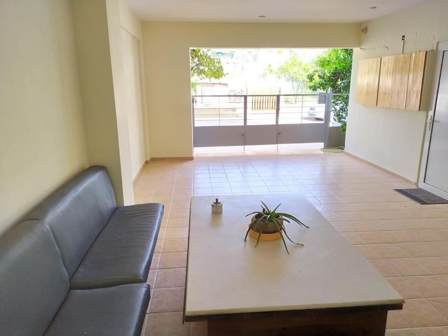 Renovated mini studio , near the beach , Kirra , ancient port of Delphi photo 3
