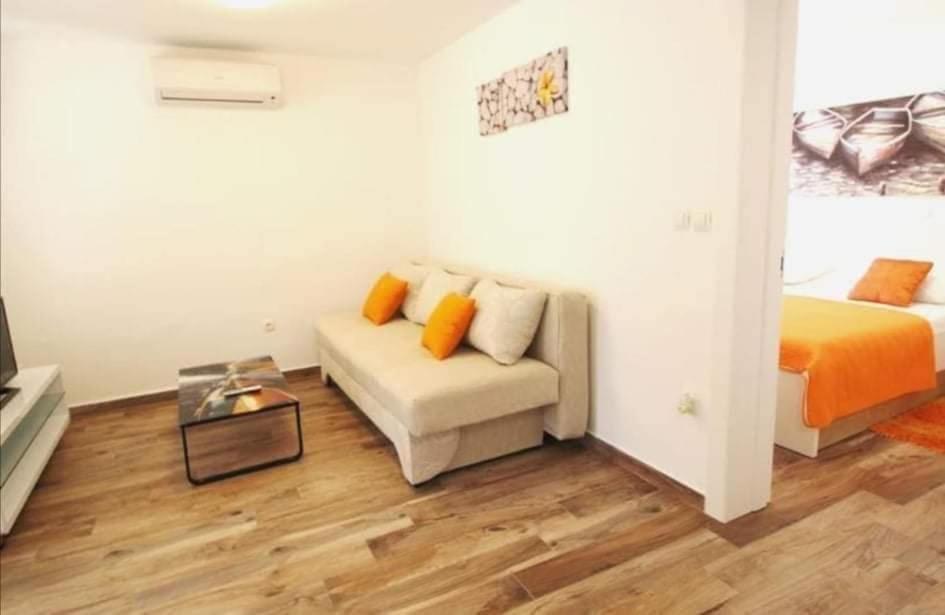 Apartments Buskulic photo 2
