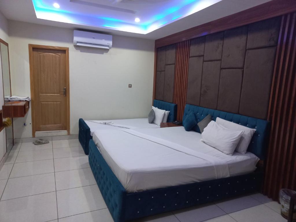 Hotel Executive One photo 1