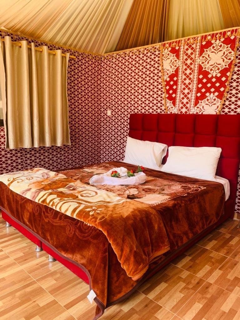 WADI RUM-Bedouin Tents and Jeep Tours photo 4
