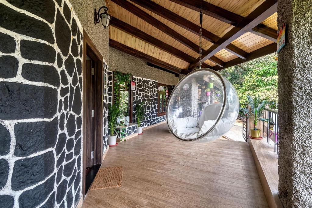 SaffronStays Meadowbrook, Panvel - pet-friendly villa near Karnala Bird Sanctuary photo 3