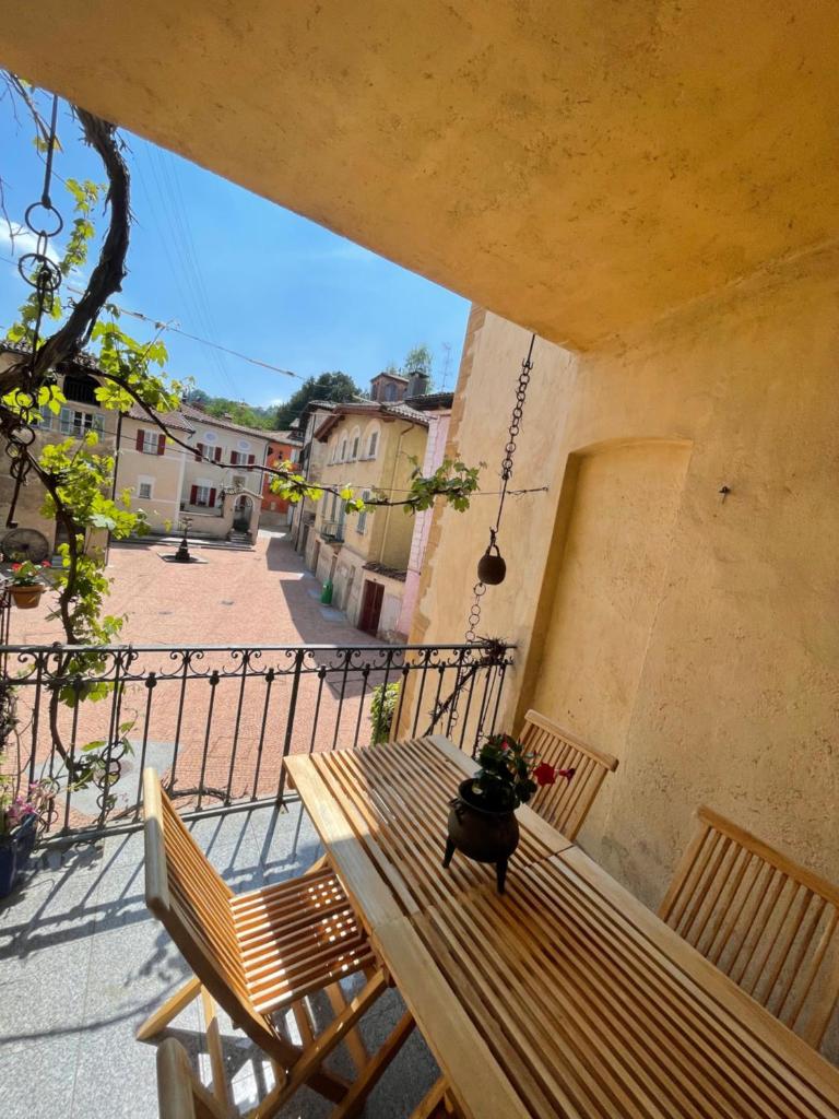 Tipica casa ticinese a Carona photo 2