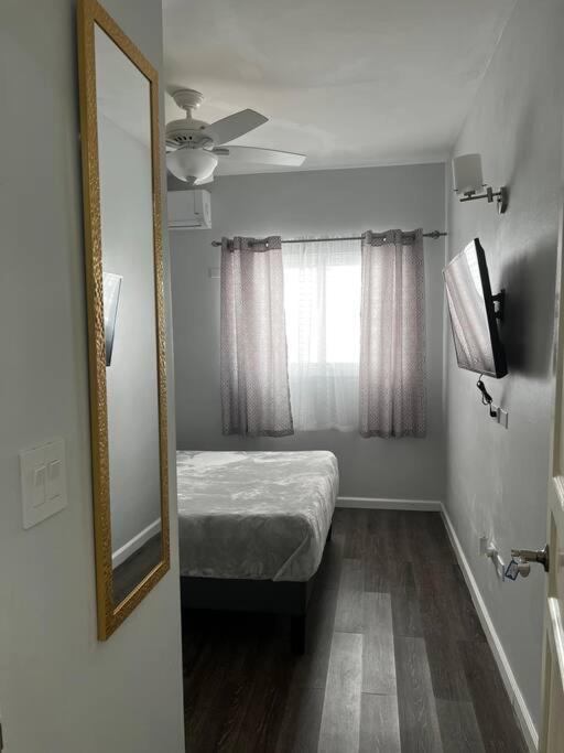 Spacious 1 Bedroom Apartment, With pull out Couch photo 2