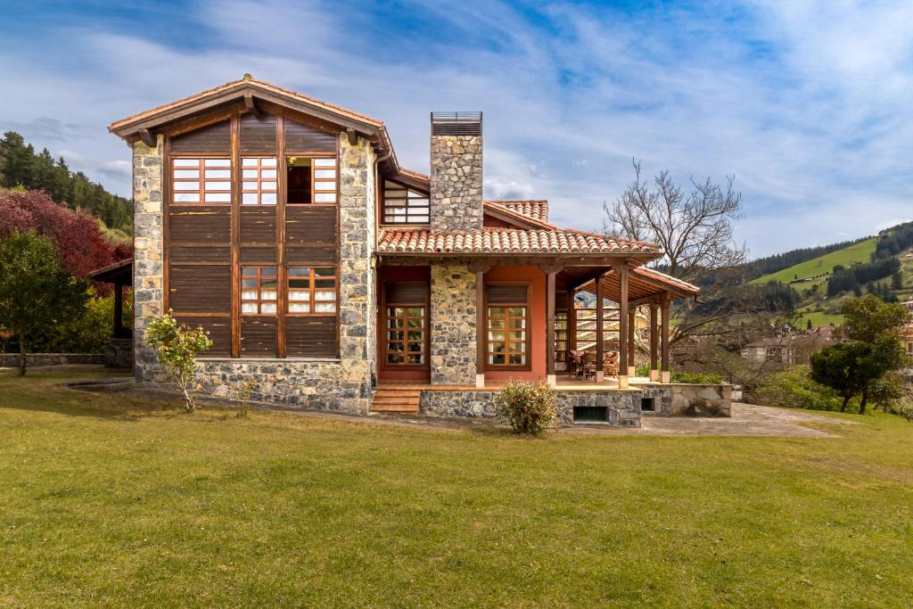 Exclusivo Chalet en Potes photo 2