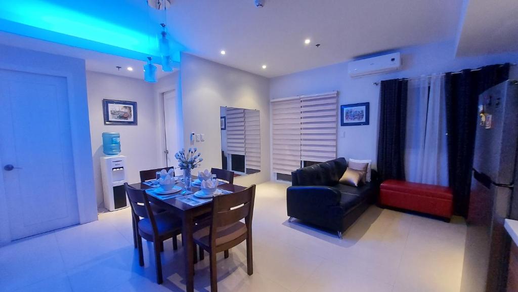 2 Bedrooms Matina Enclaves Condo photo 4