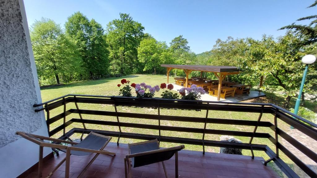 Koča sredi gozda photo 1