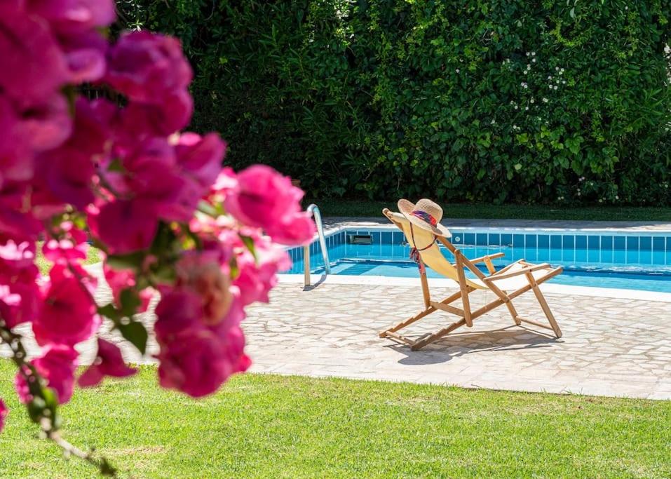 Sandals Pool Villa - Saronida Beach photo 2