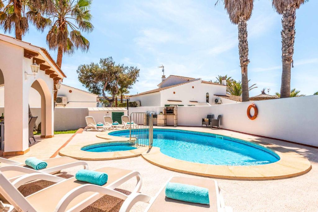 Villa Raquel Blanes photo 3