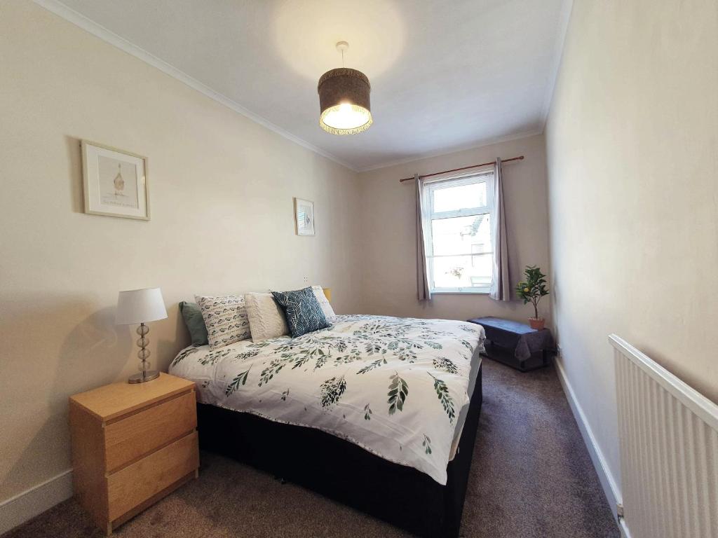 Brodie's Hideaway: Stylish two-bed Amble apartment photo 4