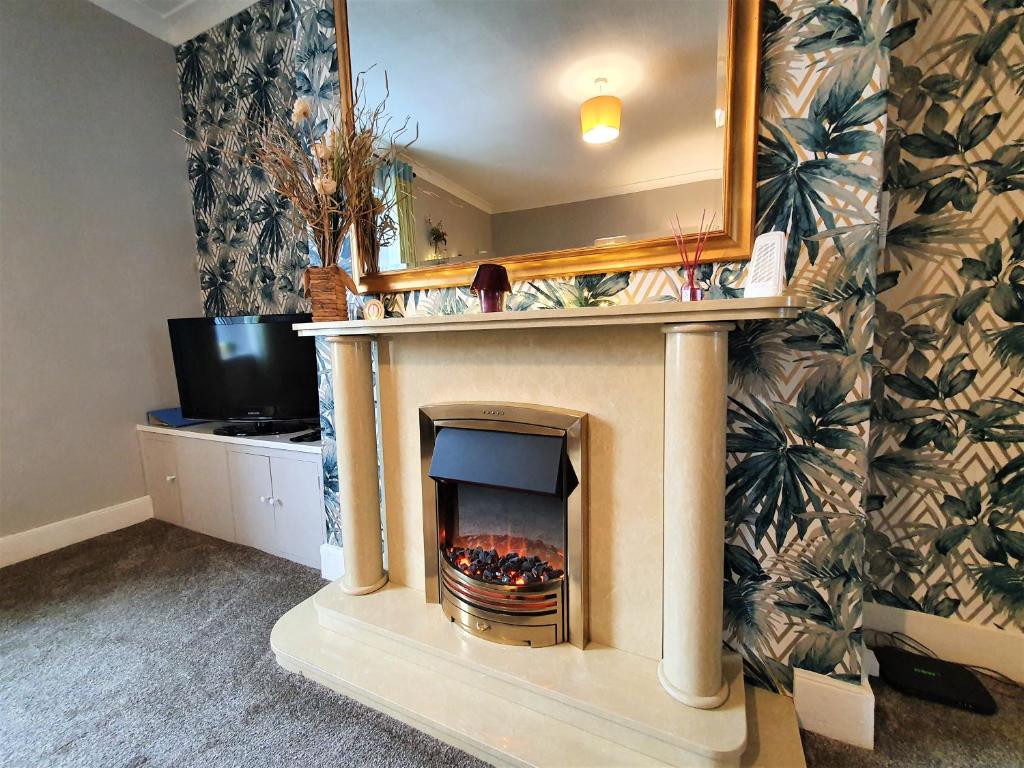 Brodie's Hideaway: Stylish two-bed Amble apartment photo 3