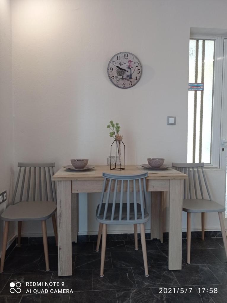 Sunshine Apartments photo 3