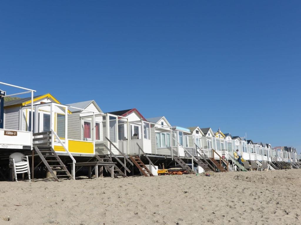 Spend the night on the beach in this lovely beach house photo 1