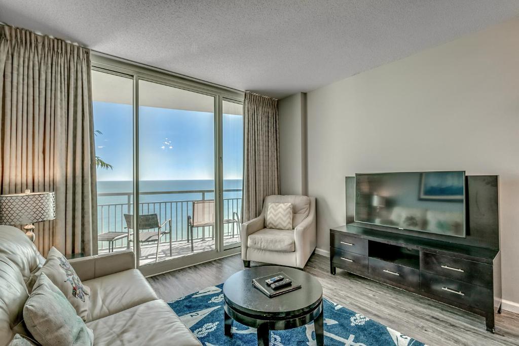 Newly Renovated Ocean Front Condo, Modern Decor, Central MB, 20th floor image