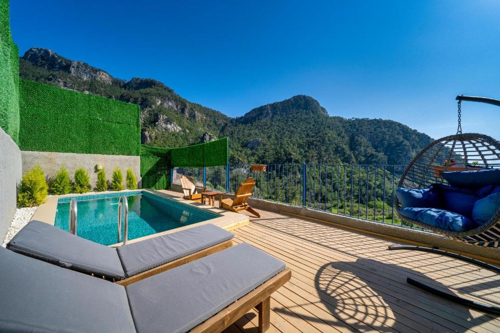 Honeymoon Bungalow with Private Pool and Sea View photo 3