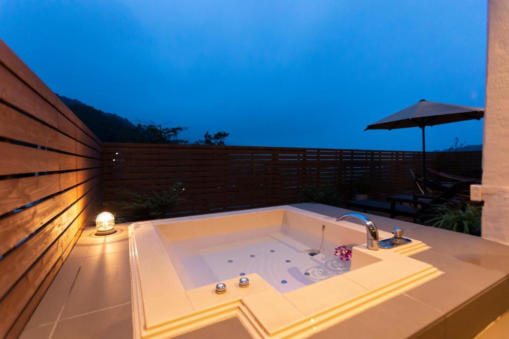 Hotel Gendairakuen Isehara photo 3