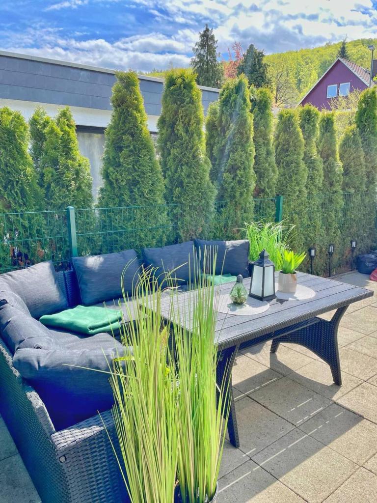 FeWo "Im Grünen" - Terrasse - Parkplatz - separater Eingang - W-LAN - Netflix