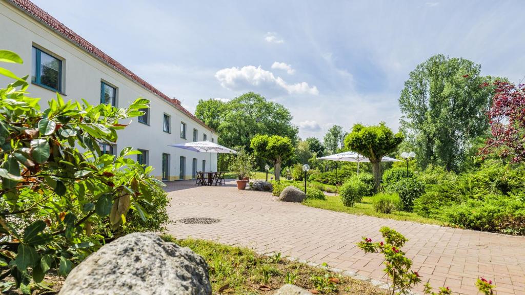 Seepark Hotel am Wandlitzsee photo 3