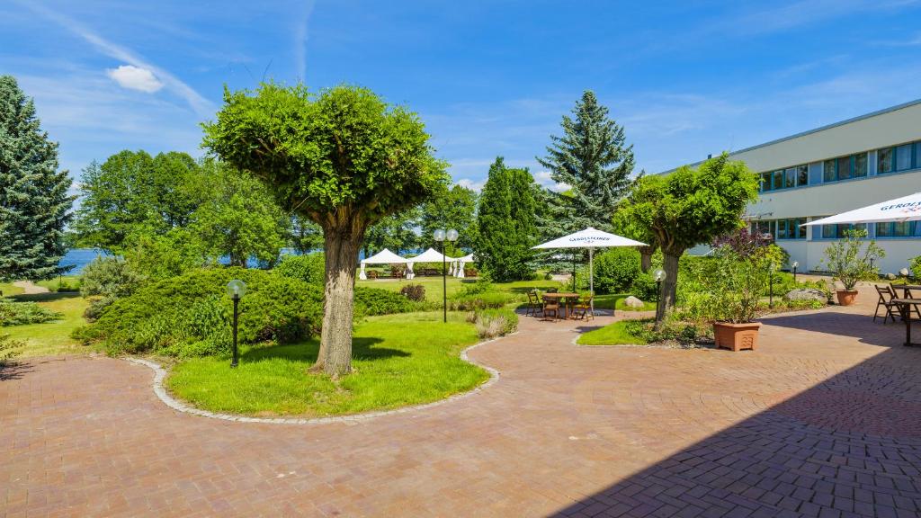 Seepark Hotel am Wandlitzsee photo 4