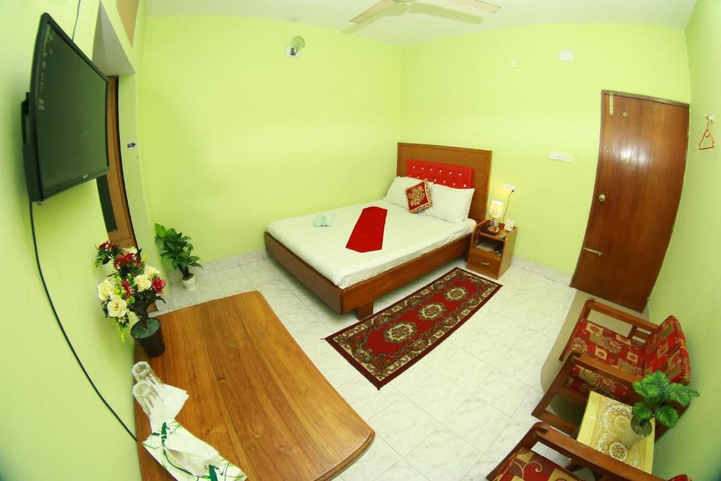 Hotel Farmis Garden photo 2