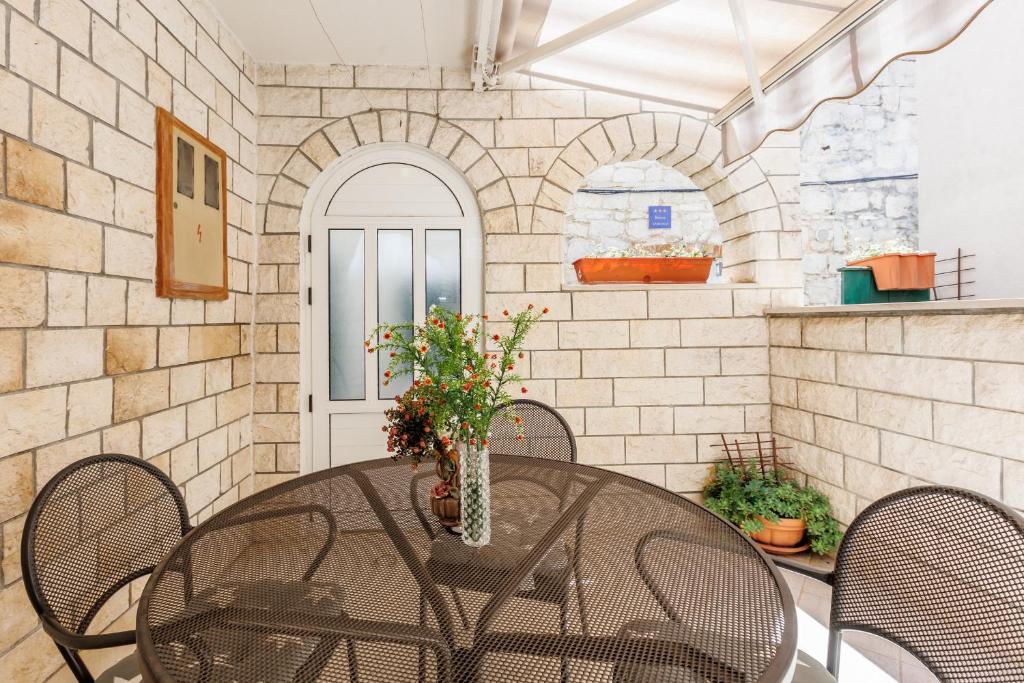 HOUSE MIRKO- center of Split