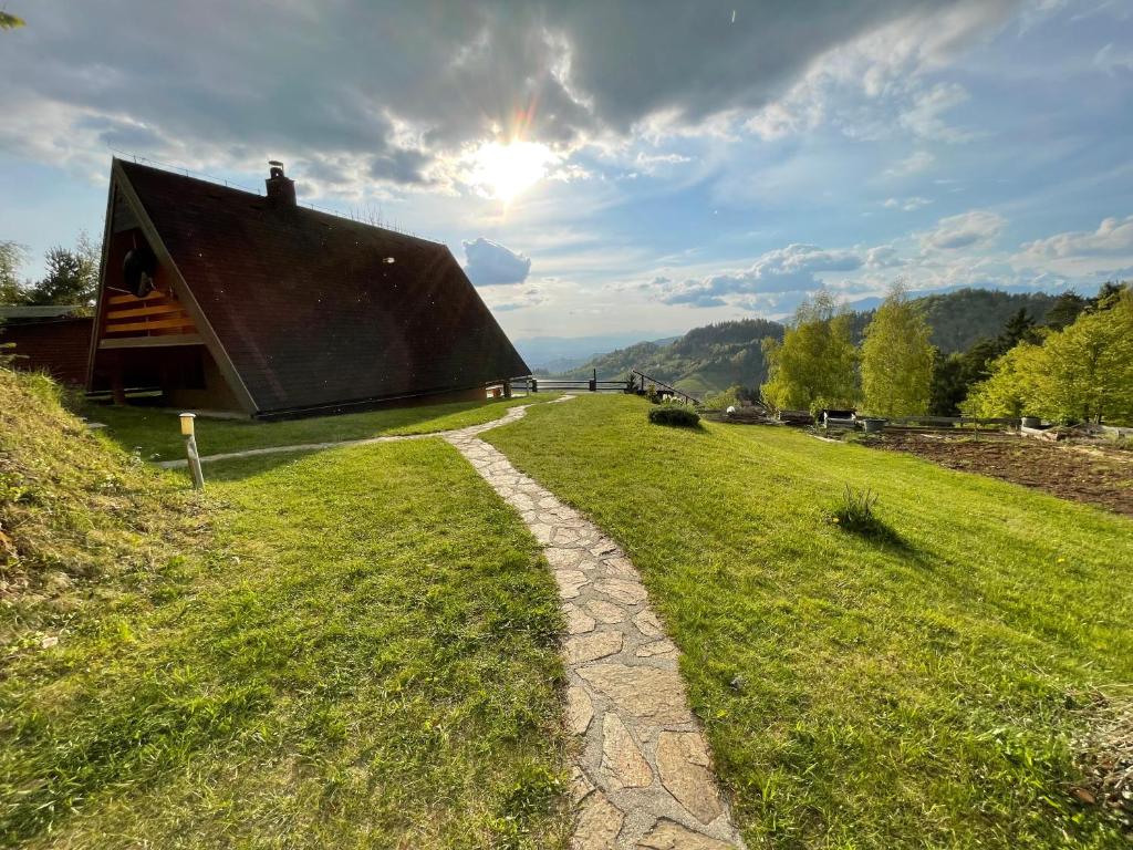 Mountain view cottage photo 4