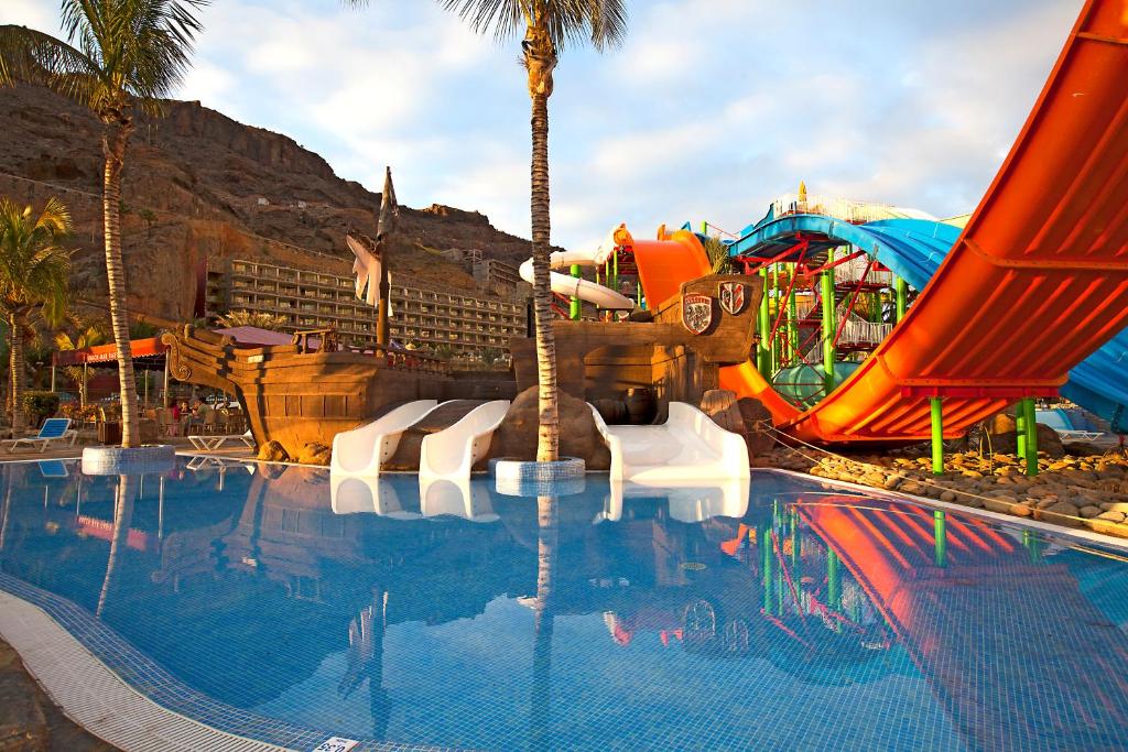 Hotel LIVVO Valle Taurito & Aquapark photo 4