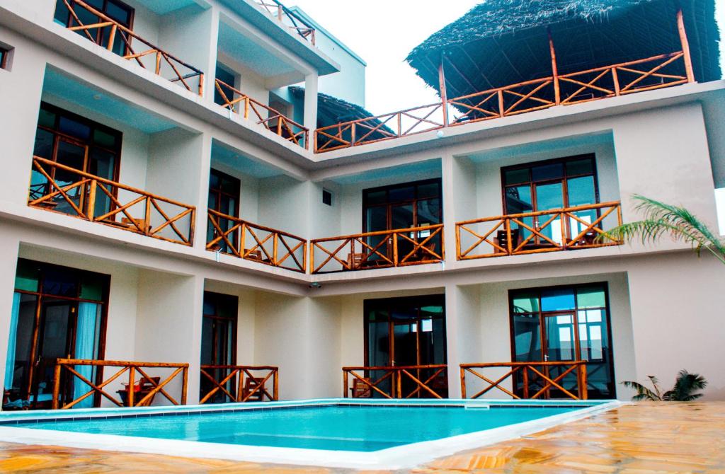 Ocean Breeze Hotel photo 1