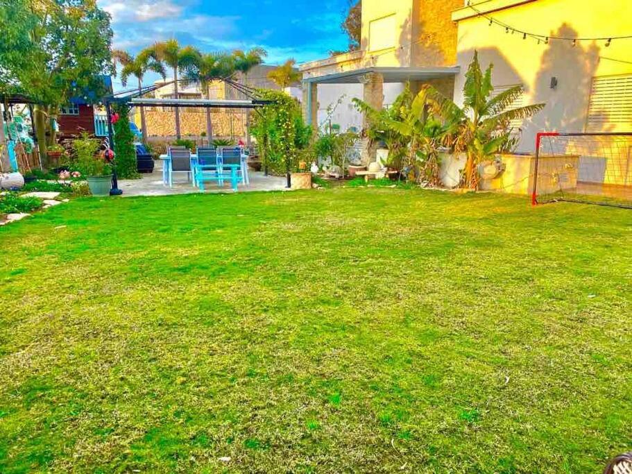 אחוזת היניבים Yaniv Estate photo 3