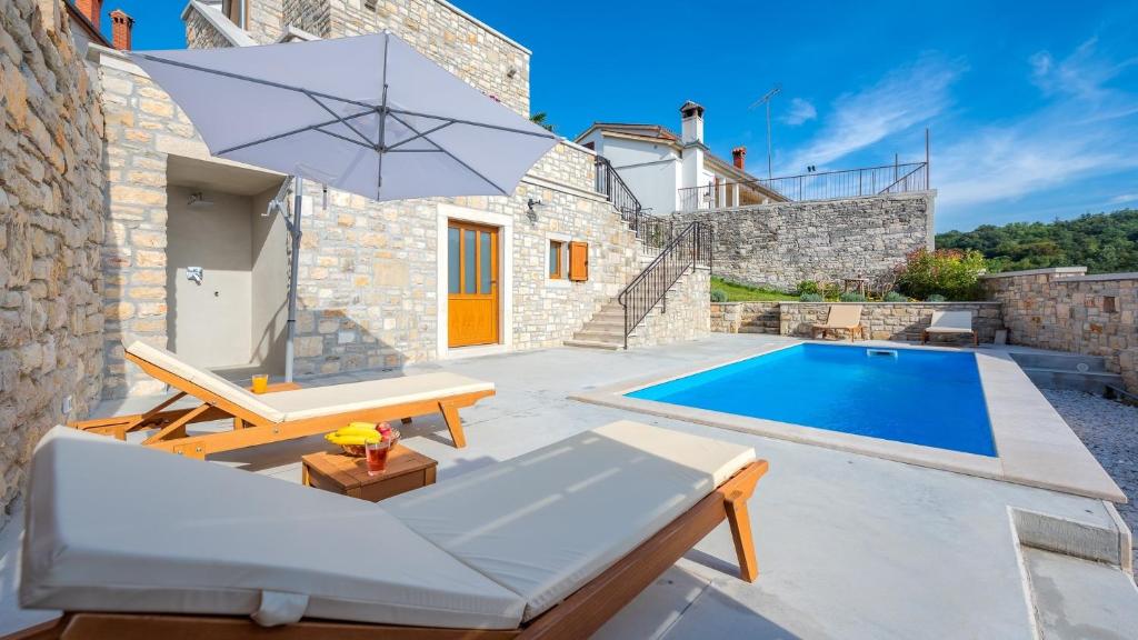 Villa Beram photo 1