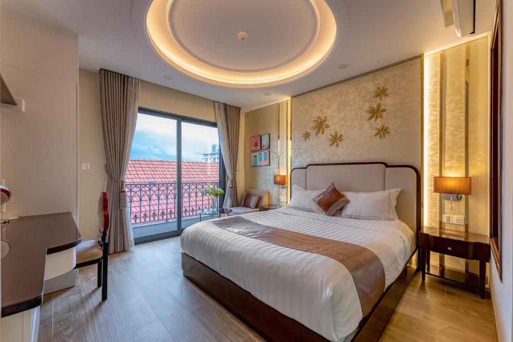 Golden Tree Hotel & Apartment