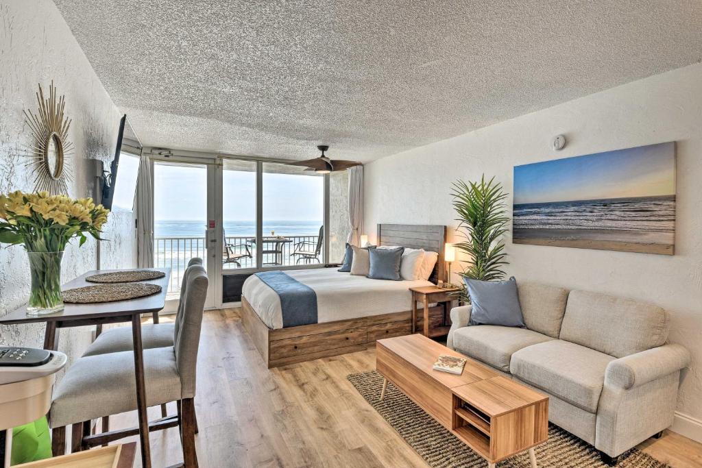 Oceanfront, 4th-Floor Condo on Daytona Beach! photo 2