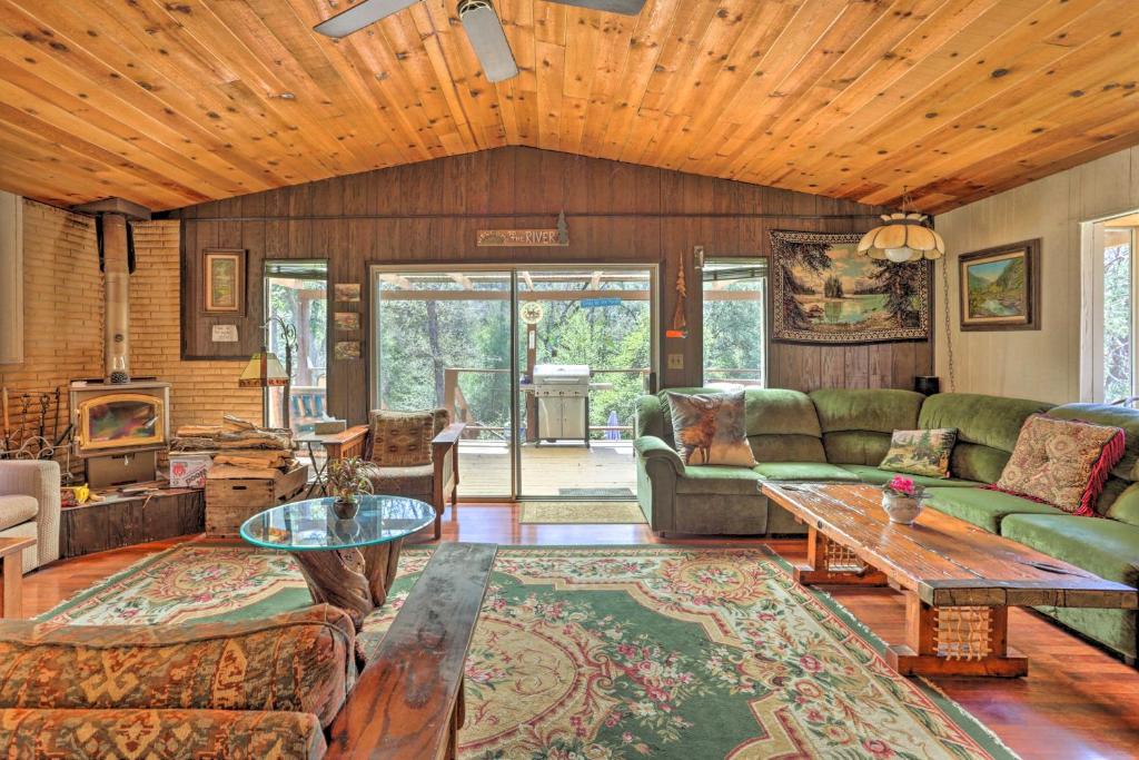 Gorgeous Oakhurst Retreat with Swimming Hole! photo 3