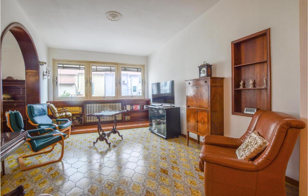 Awesome Home In Piombino With Wifi And 3 Bedrooms photo 1