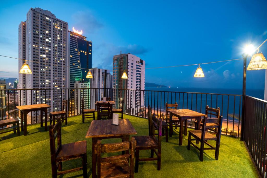 Nhat Minh Hotel and Apartment