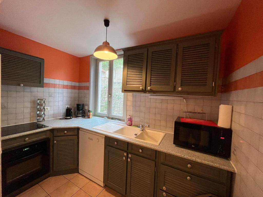 Maison au coeur de la rue pietonne photo 3