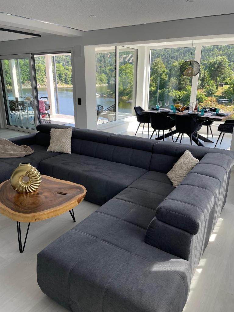 Apartments Saaldorf-Ferienhaus mit 6 separaten Apartments 45qm-120qm photo 3