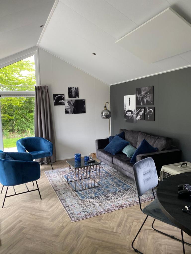 Gloednieuw luxe chalet aan Veluwemeer 4 pers photo 4